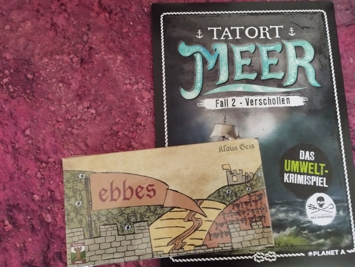 therealshapes's tweet photo. Welcome to the family #ebbes und #tatortmeer ,der zweite Fall. Endlich wurde mit Ebbes eine Lücke in der Sammlung geschlossen. Danke @TschilpingSally #brettspiel #boardgames https://t.co/nRcwDQD7fA