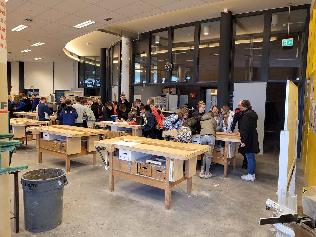 De vrijwilligers van de toekomst schrijven zich in voor de #NLDoet klussen in de <a href="/gem_Oldebroek/">Gemeente Oldebroek</a> <a href="/Oostenlicht/">Oostenlicht</a> @OranjeFonds