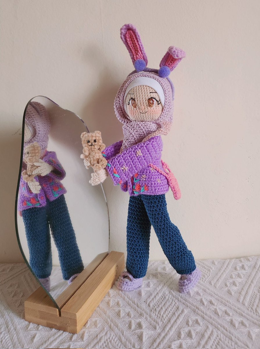 emeldahanjelo's tweet photo. This post is especially for Orked (8) who drew this 😍 for her sister Lily (6). Orked's drawings are amazing for her age, and being able to turn her ideas into a doll was a great experience for me. Thank you Orked 🫰🫰

@CazaAzmy 
From this.  🤩     To this.  ☺️ https://t.co/oIcOFSS8Y8