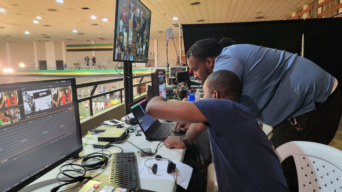 ispaudiolight's tweet photo. 🟢Sistema compacto Clear-Com Flypack para E1 Caribbean Basketball League

🟢Para su torneo más reciente, E1CBL utilizó un sistema Clear-Com® Encore® Analog Partyline proporcionado por M-One Productions.

@clearcomsystem 
@m_oneja 
@e1_cbl 

🔗Link
https://t.co/G3K18LewA7 https://t.co/2cnmF8V7Km