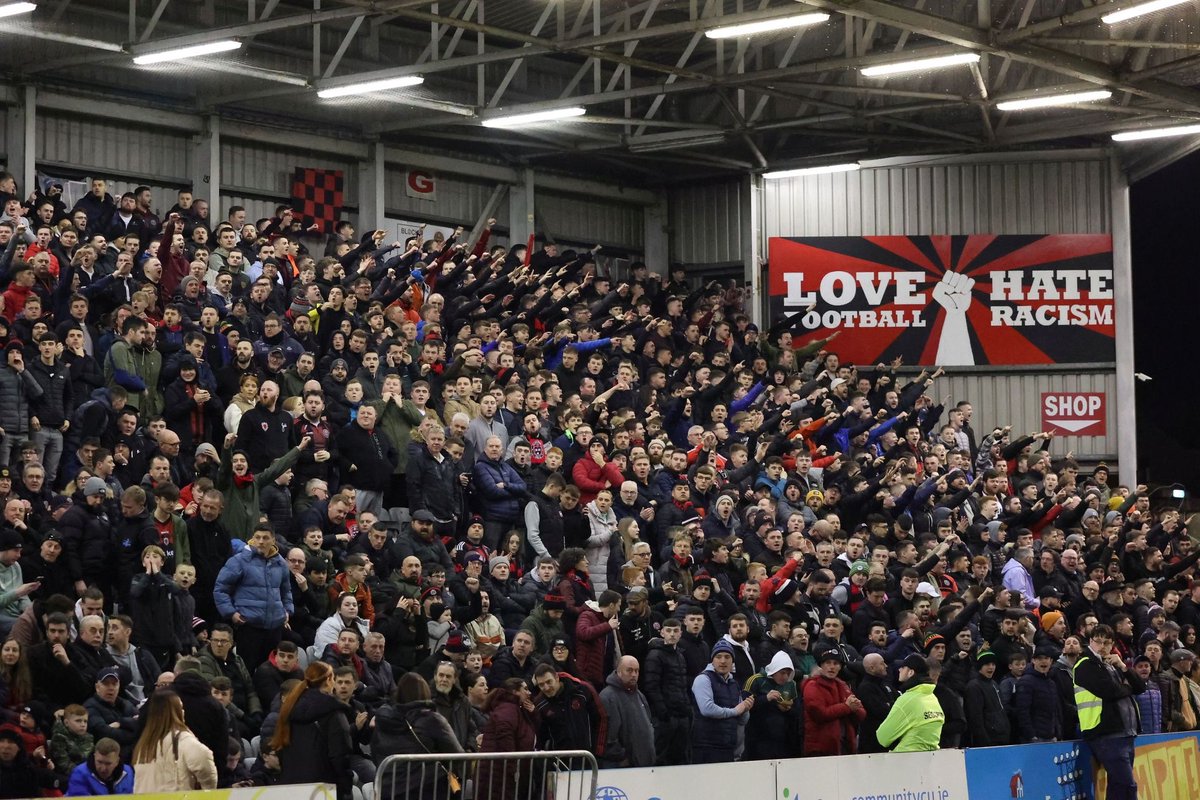 bfcdublin's tweet photo. The Mono Stand has just sold out to Dundalk fans and Dalymount is now a TOTAL SELL OUT for tonightβs game. π΄β«οΈ
Do not travel without a ticket as you will not gain access to the stadium.
#TerracesNotTV https://t.co/SKMDyZhKjI