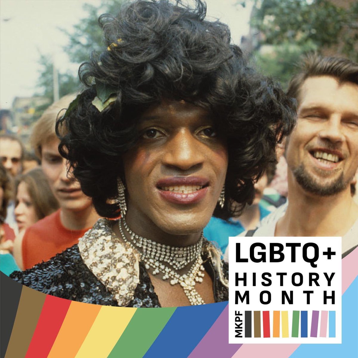 • MARSHA P JOHNSON •

Marsha P Johnson is credited by many for starting the Stonewall Riots when she threw a shot glass at a police officer and shouted 'I got my civil rights'. 

#LGBTQHistoryMonth
