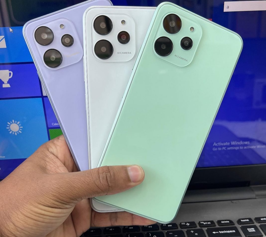 Up_Dail's tweet photo. Time for a challenge: Can you guess the smartphone? 👀

Which brand is behind this smartphone? 🤔📱 #GuessTheSmartphone https://t.co/pq23Hi5szA