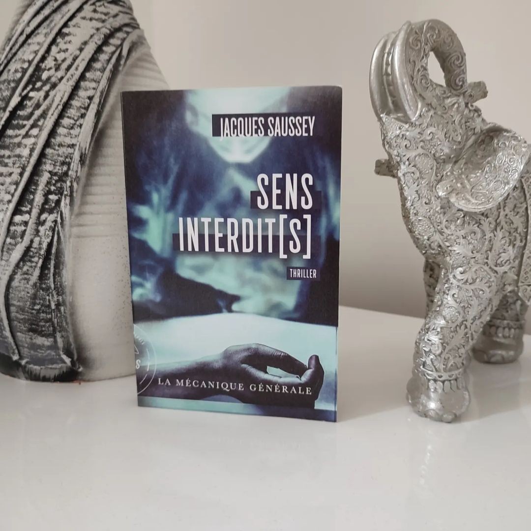 LMGeditions's tweet photo. "J’ai passé un bon moment de lecture avec ce livre qui détient un combo de suspens, de sang, de sexe et de sarcasme." ➡ @virginie_addict_a_la_lecture

Sens-interdit[s], de #JacquesSaussey - toujours disponible partout ! https://t.co/osnX1nGGrH