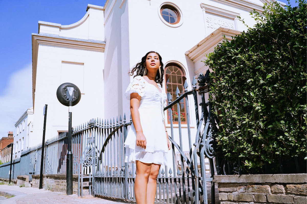 .<a href="/saachisen/">saachisen</a> shares beautiful single ‘Pastéis de Nata’ - "Having a sweet tooth is a key part of my personality..."

FFO Gabrielle Aplin, Taylor Swift

clashmusic.com/news/saachisen…