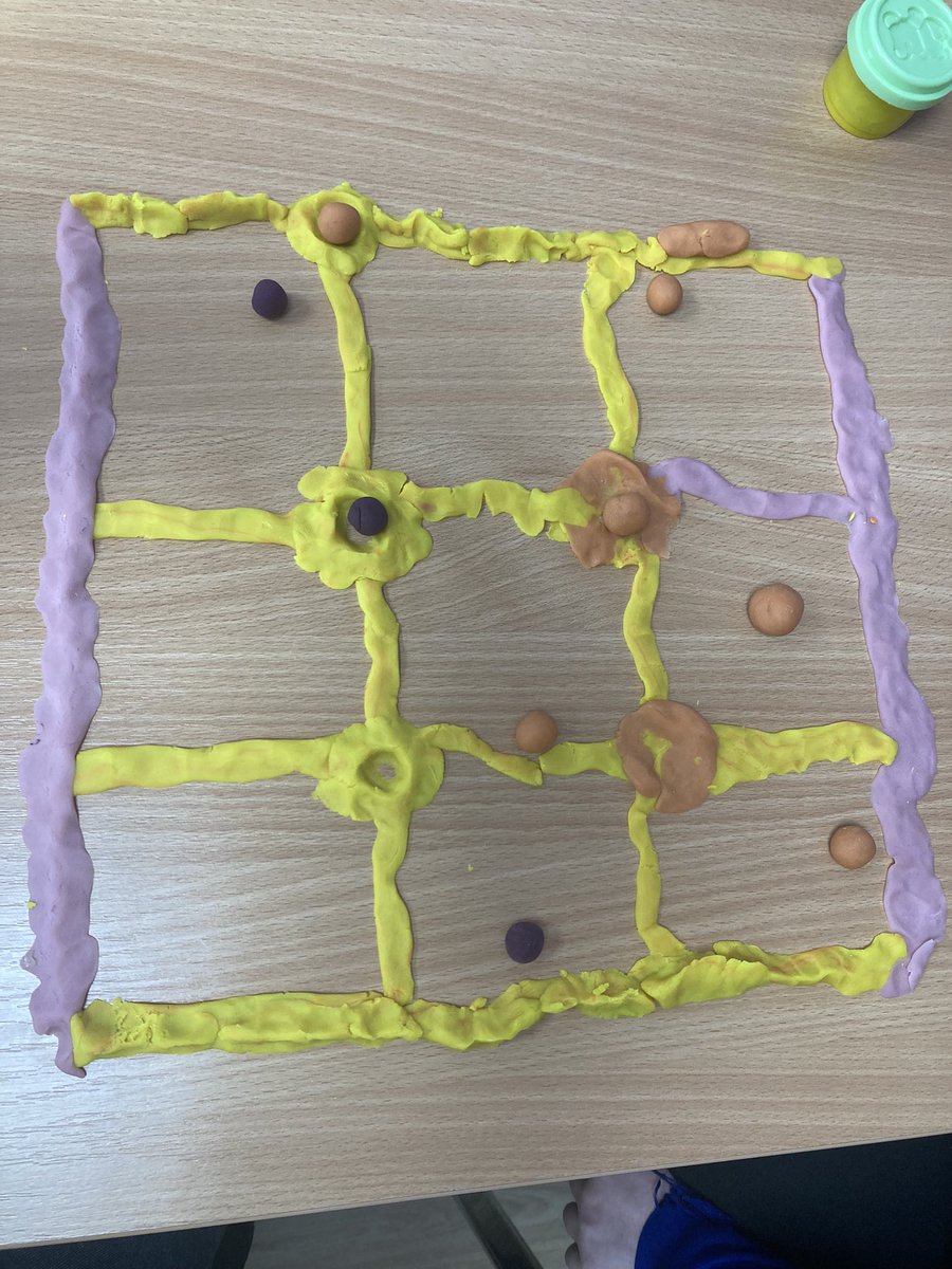 Outreach_ICPSS's tweet image. During outreach sessions this week a pupil has invented ‘balls and craters’ a fantastic game based on tic tac toe.
Made using play dough to help develop his fine motor skills, we are also turn taking, sharing, winning and losing! #socialskills #outreachsupport #thisisAP