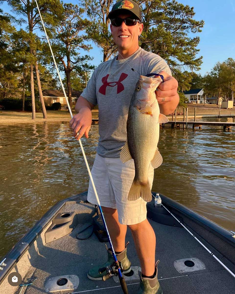 CulpritFishing's tweet image. @jalfordfishing Felt good to wear shorts on the boat today, caught a few moving shallow on the Culprit 7.5" Original Worm, @titantungsten 3/16 oz worm weight, @duckett_fishing_official @wheelerfishing series 7'2" medium heavy rod, and the @fish_shimano_north_america #curado reel.