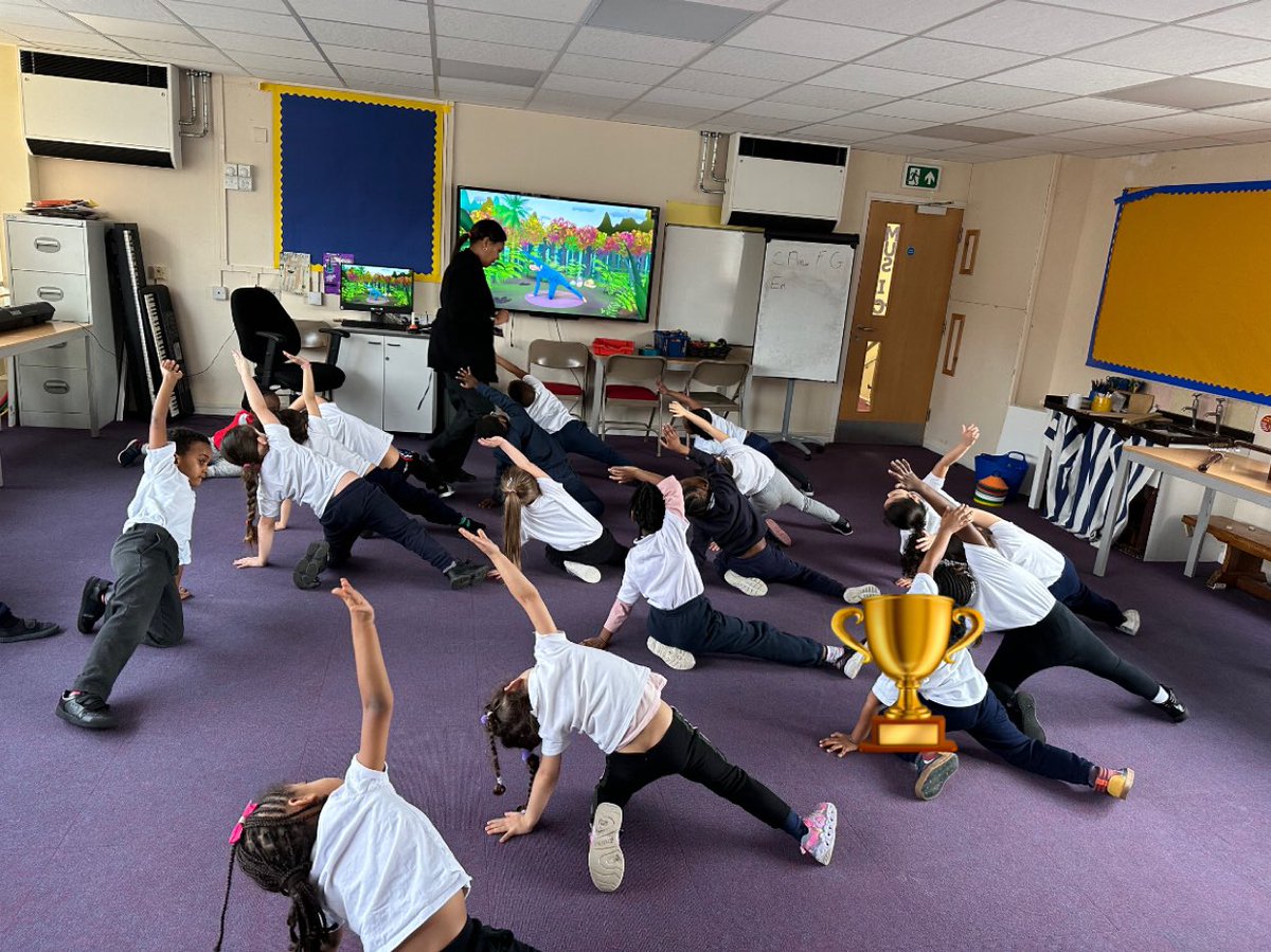 RiannaMM1's tweet photo. Fun dinosaur themed Yoga/dance lesson with Reception at St Helens RC this morning! @Moving_Matters @StHelensRC #yoga #movingmatters #dinosaurs https://t.co/GFyOrLMfLd