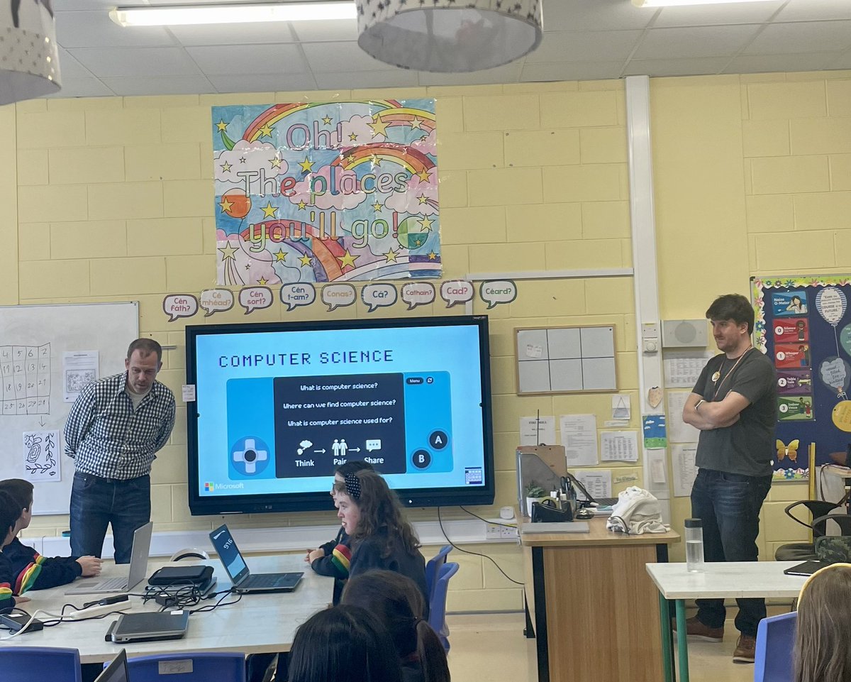 OatlandsPrimary's tweet image. Fantastic introduction to computer science and coding today with Michael, Tim, David, Felix and Dan from @Microsoftirl  #microsoftlifeireland #monthofcode #hourofcode