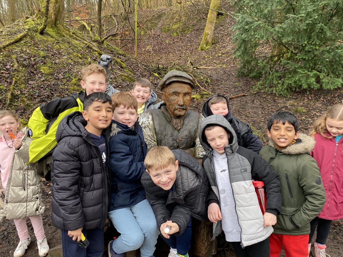 AshKnotty's tweet photo. Making friends with the locals in Buxton #poolescavern https://t.co/mPhirN6hw1