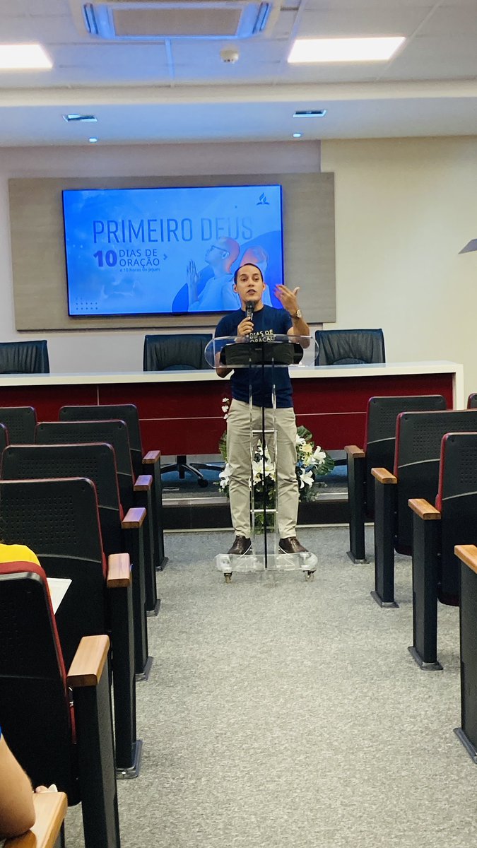 No encontro devocional dos #10diasdeoração hoje cedo, no escritório administrativo da igreja para Bahia e Sergipe, trouxe a mensagem foi <a href="/PrJorgeMendes/">Jorge Mendes</a>, oferecendo uma reflexão sensível sobre a entrega da vida a Cristo, ilustrada pelos heróis da fé.