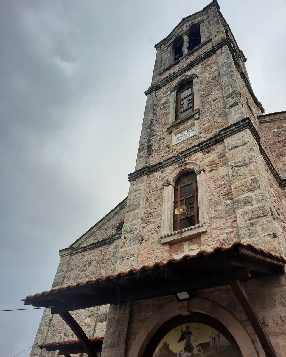 VisitHalkidiki's tweet image. Dare not to stare –and admire. St Georgios church, Paleochora. Image by @kika_sani
#Halkidiki #CentralHalkidiki #TraditionalArchitecture