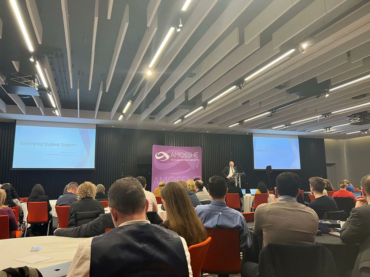 KxSolutions's tweet photo. A brilliant start to the AMOSSHE Winter Conference with a keynote from @ProfEdwardPeck on how analytics will be key in evidence-based student support.
#amosshecpd #Highereducation #studentsupport #reslife #loveHE https://t.co/LxI3DAuwkM