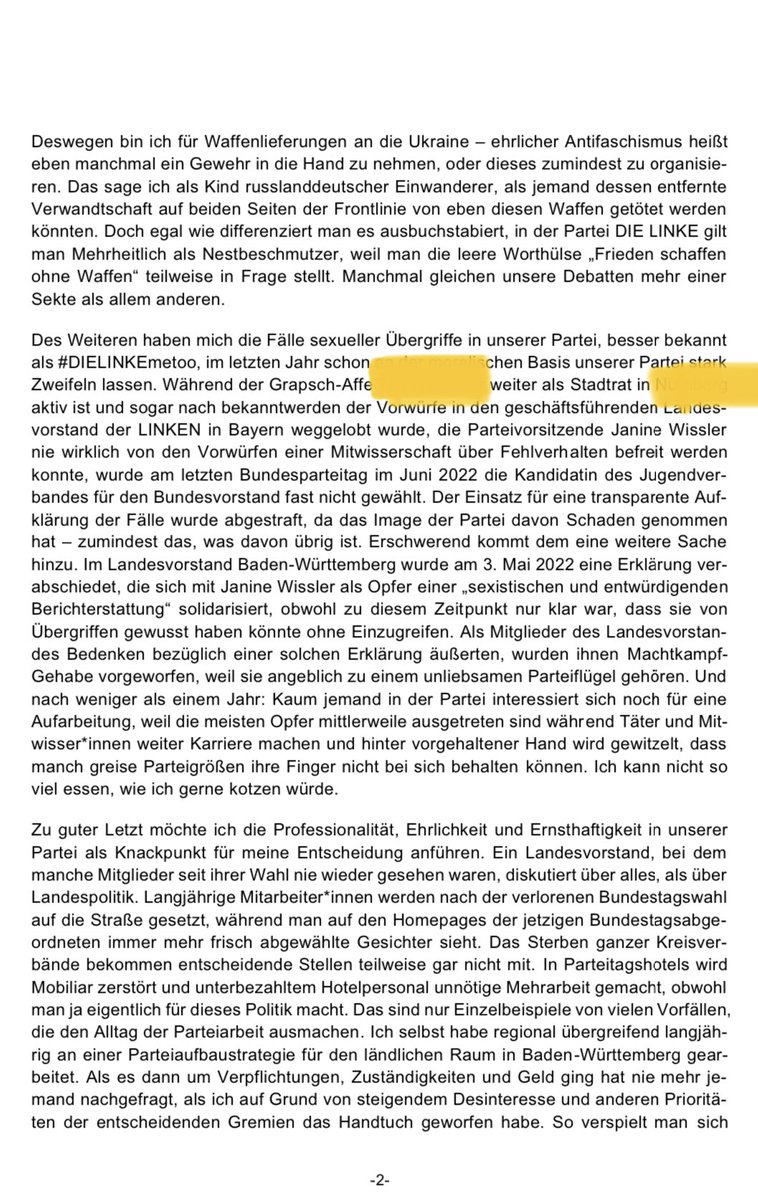 timolmn's tweet image. „Mit dieser Truppe kann man nicht mal ein Scheißhaus stürmen“, schreibt ein Linker bei seiner Austrittserklärung. Er begründet den Schritt mit Verhältnis zu Russland, demolierte Hotelzimmer und MeToo. Sehr harte Abrechnung mit #Linke.