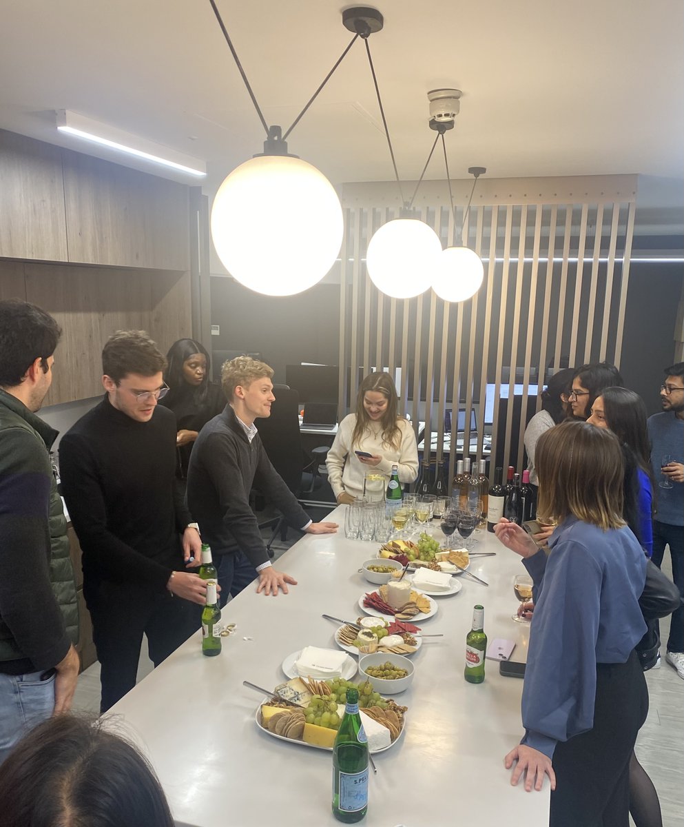 TargetGlobalVC's tweet photo. Yesterday we hosted 15 @LBS students for their annual #VCTrek where they got to hear some insights from our investment team members Khalil Hefaf and Joshua Stein and network with our dynamic team over food and drinks! 🥂
#VentureCapital #EuropeanVC #LBS https://t.co/0YRkTcgBSP