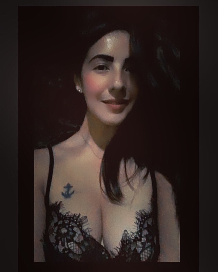 Nifcar24's tweet photo. #Febrero 
#Xalapa 
#madrugada 
#AmorALoPropio 

“Todo lo bueno es costoso, y el desarrollo de la personalidad es una de las cosas más costosas de todas. Te costará tu inocencia, tus ilusiones, tu certeza.” - Carl G. Jung https://t.co/y8wh50dBot