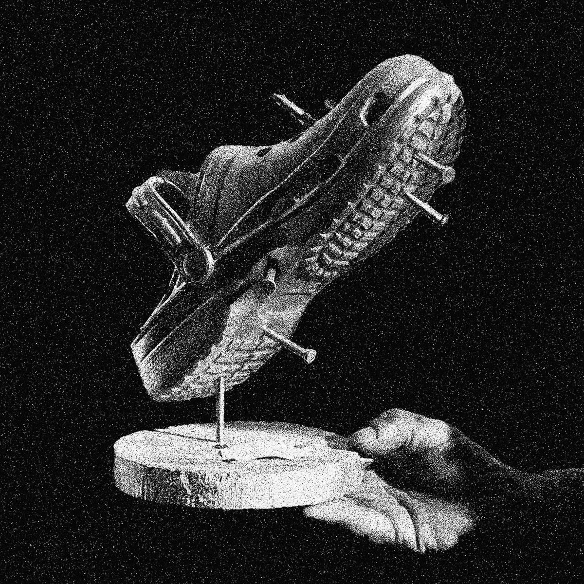 Today is a fine day to dig through our bandcamp page -

We have last copies Crocs On The Plough available there too >>

<3 <3 <3 thanks for the support!

kinlawfrancofranco.bandcamp.com/album/crocs-on…