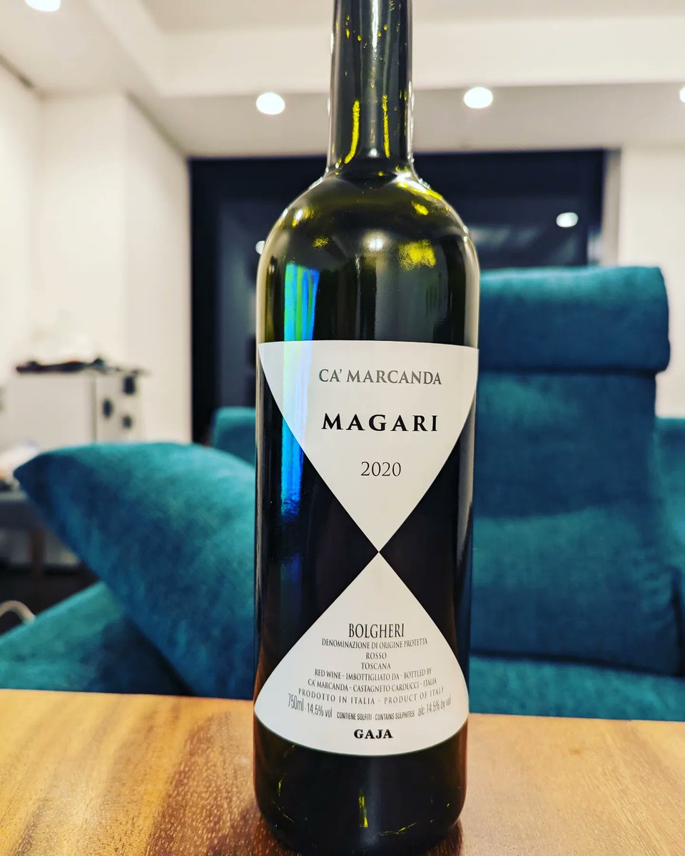 tateomif's tweet photo. 今夜は、力・マルカンダのマガーリ2020年を開けました。
I drank the 2020 Magari of Ca'Marcanda this evening.
#CaMarcanda #力マルカンダ #Gaja #ガヤ #Magari #マガーリ #redwine #赤ワイン #wine #ワイン #Enoteca #エノテカ https://t.co/hWela5vrRR