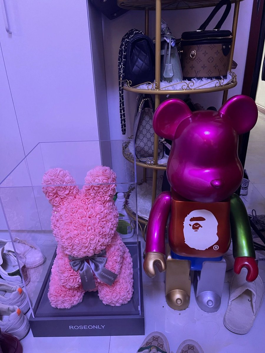 Asf2354's tweet photo. 以前总觉得自己好懒，多看看有名的大师怎么生活的，后来才发现大家都一样😂 https://t.co/r2HJo7sEq7