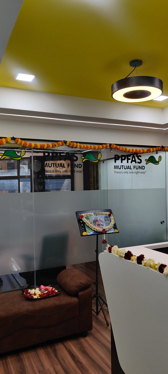 PPFAS's tweet image. A small physical step (to the next building)... but a giant step in terms of our commitment. We inaugurated our new #Bengaluru Branch in the presence of CEO @npparikh6 and his family. Visit us at: 508, 4th floor (Level 5) No 30, Prestige Meridian II, MG Road, Bengaluru - 560001