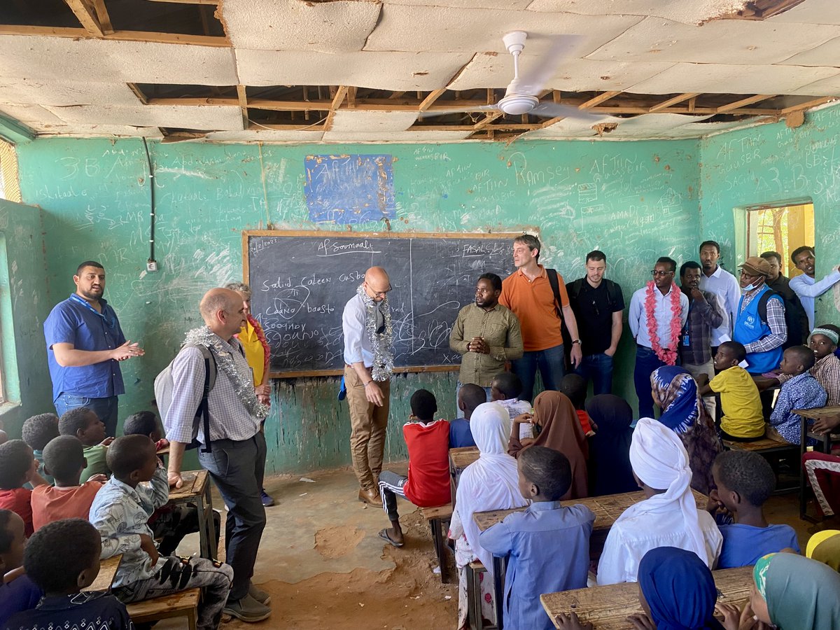 itdupm's tweet image. Tras 1 año de trabajo con @ACNURspain, esta semana en los campos de refugiados de Dollo Ado (Etiopía) se han inaugurado 2 sistemas solares instalados por #AlianzaShire y que dan acceso a energía renovable y limpia a 2 escuelas. alianzashire.org #humanitarianenergy