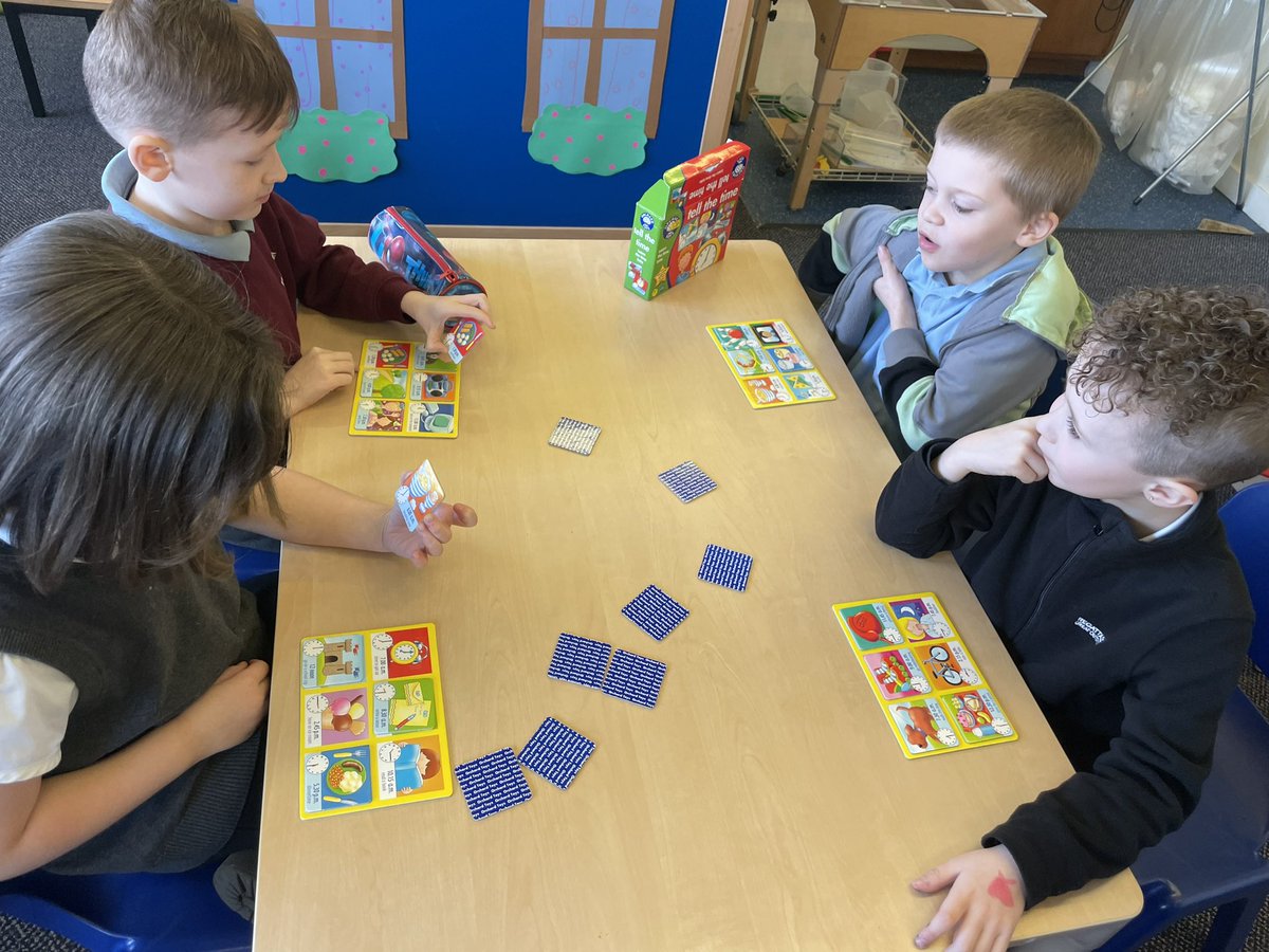 crosshill_ps's tweet photo. We are practicing telling the time in our maths stations today. We love exploring clocks. We are beginning to identify half past, quarter to and quarter past. #crosshillclass1 #sacstem https://t.co/IG03qDmD4k