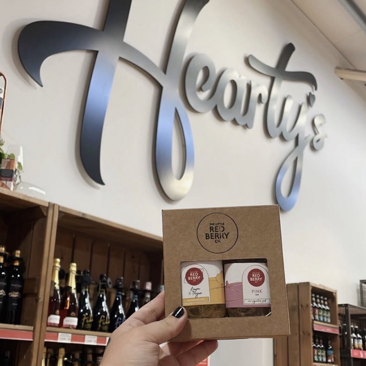 littlered_berry's tweet photo. Our lovely stockists, @tong_garden_centre & @heartysfoodhall , have our two tipple gift sets on their shelves, they make perfect presents or tasting packs!
🥂
#gin #ginideas #ginandtonic #whisky #ginlovers #ginlove #yorkshire #yorkshirebusiness #handmade #ginmagic https://t.co/fuE5ubG5Ro