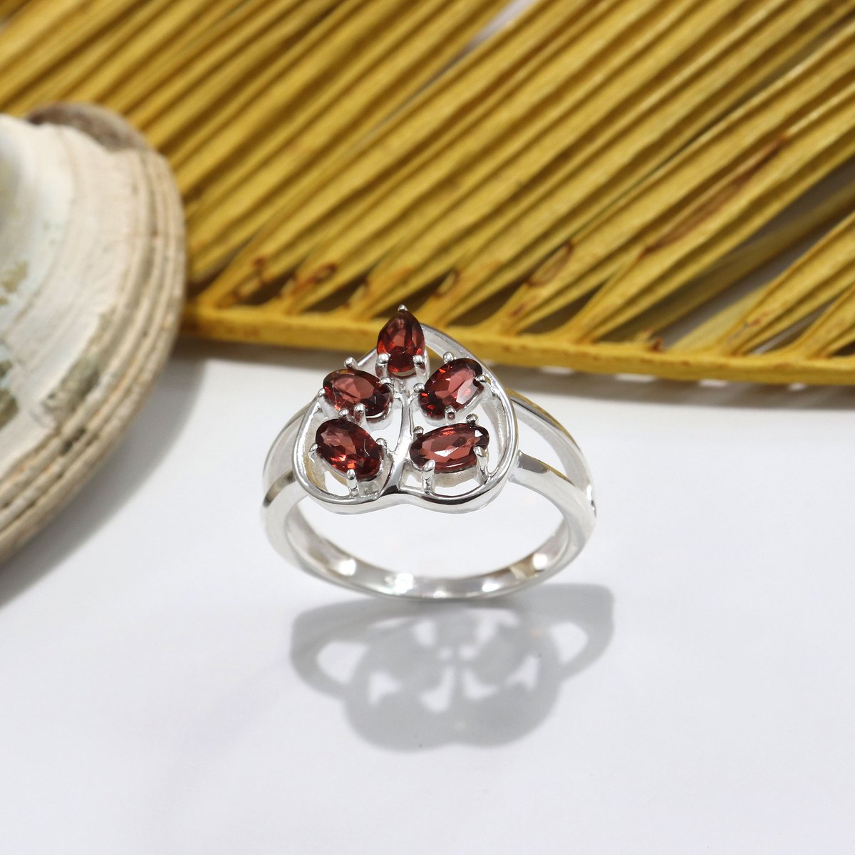 925 Sterling Silver Heart Shape Designer Peridot Ring

Shop Now:-bit.ly/3m7bwO0 

#garnet #garnetring #heart #heartring #designerring #925sterlingsilver #handmadejewelry #giftjewelry #newarrival #gemstone #gemstones #gems #jewelry #gemstonejewelry #crystals #handmade