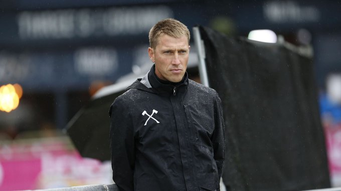 MarieMarilou_'s tweet image. #AxelMerckx rejoint la @RTBF pour commenter les @StradeBianche 
 rtbf.be/article/axel-m…