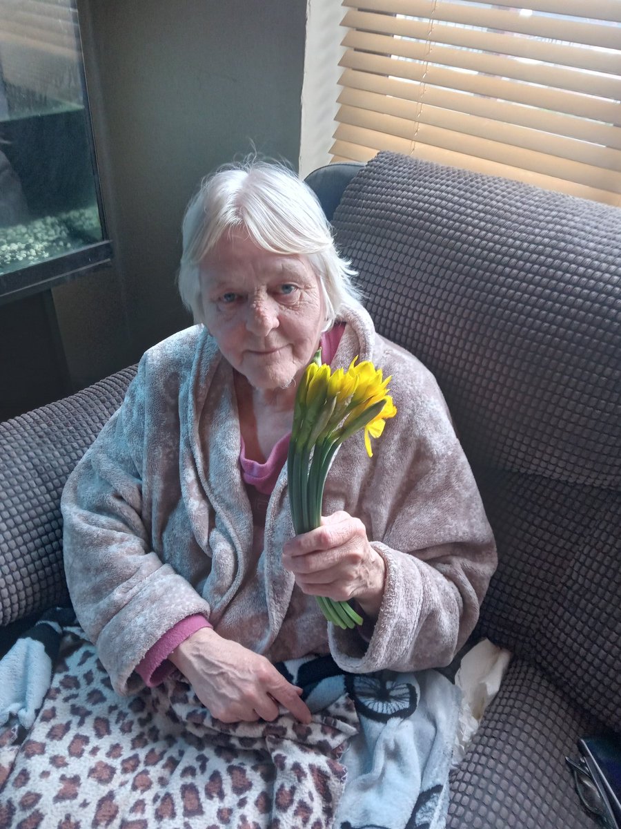 My mam with her daffodils I bought her 🙂 #Daffodils #irishmammy #love