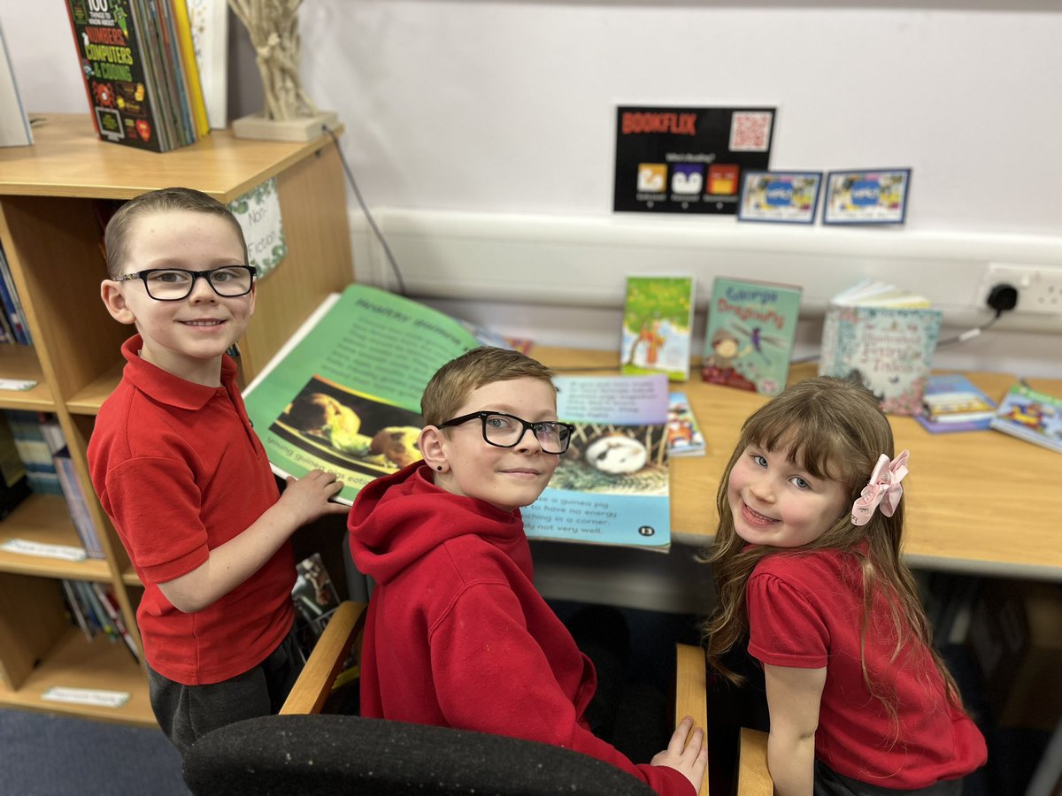 MidCalder_PS's tweet image. P6 enjoyed reading with P2 today. 💗📕 It is always great to spend time sharing our love for reading! #MCPSP6 #MCPSP2 #Reading @wl_literacy #SOAR