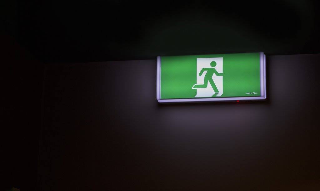 We offer an emergency lighting service. If your property requires emergency lighting then you have an obligation to ensure it is in working order at all times. We can take care of this to give you peace of mind that you remain compliant.
#emergencylighting #healthandsafety