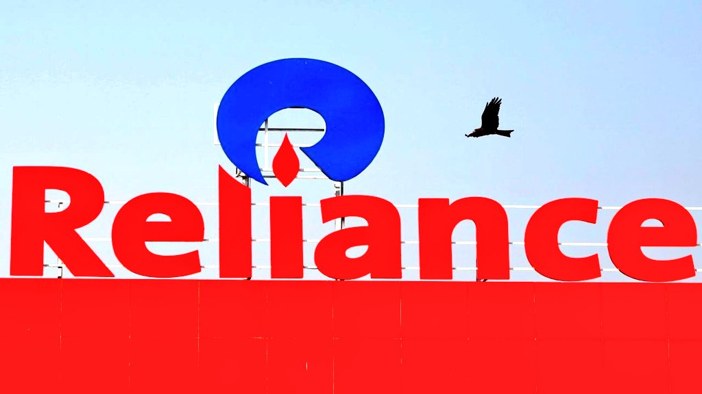 Reliance Retail opens Gap store in India in Mumbai’s Infiniti Mall in Malad

#RelianceIndustries #Retail #opens #Gap #Store #India #Mumbai #InfinitiMall #Malad