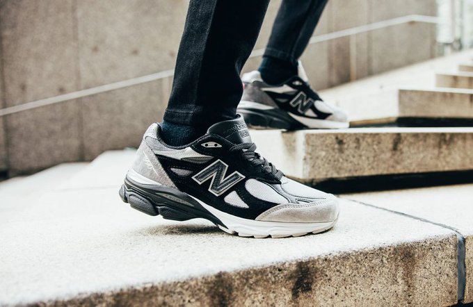 SOLELINKS's tweet image. Ad: DTLR Exclusive New Balance 990v3 'Greyscale' dropping at 7am PT/10am ET

Mens:bit.ly/3INbzam
GS:bit.ly/3XZ6lwL
PS:bit.ly/3INxP44
TD:bit.ly/3Ssn7mL