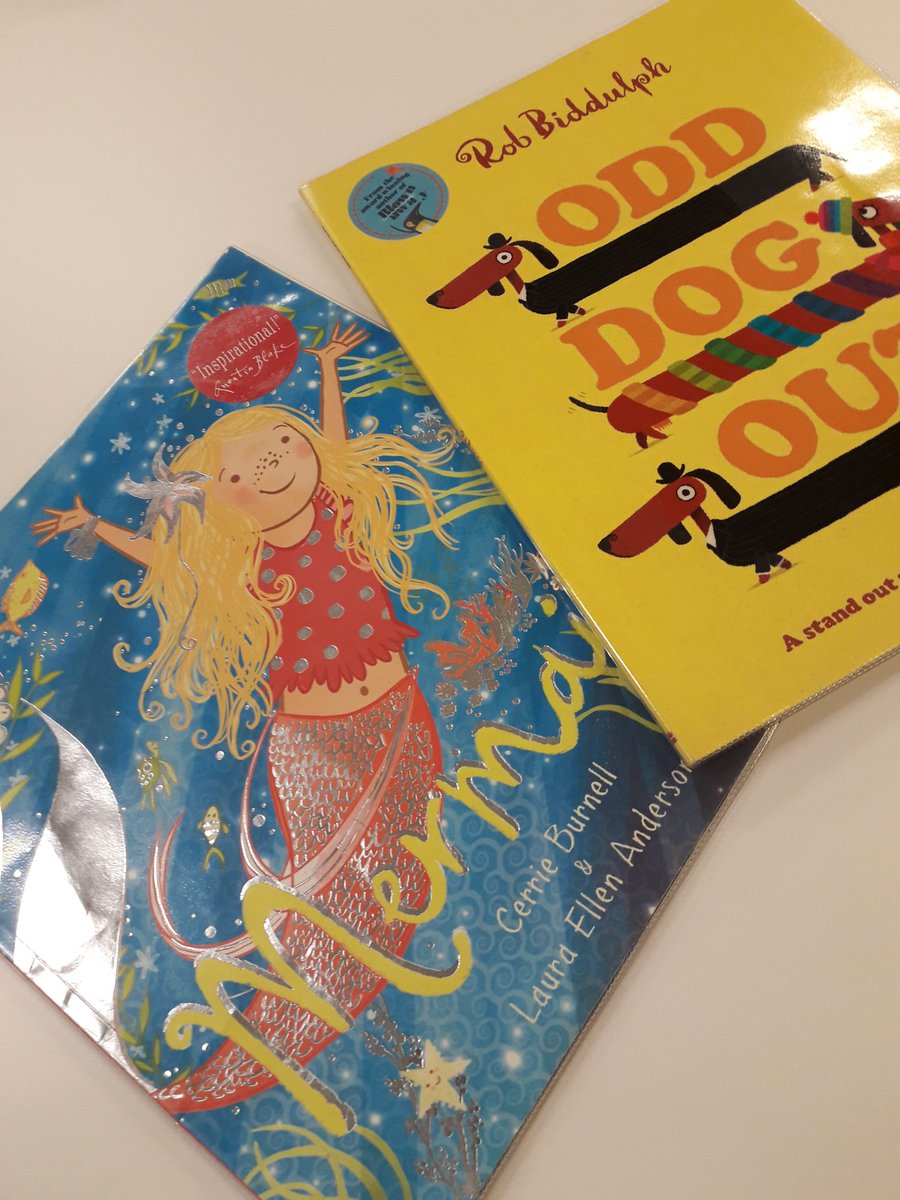 DurhamLibraries's tweet photo. Families at Newton Hall library enjoyed listening to Odd Dog Out by Rob Biddulph and were swept away by the tale of the Mermaid by Cerrie Burnell 🧜♀️ Following the stories, the children were inspired to make these fabulous paper plate faces and peg dolls 🎨
#DurhamLibraries https://t.co/g4XgX5sTtT