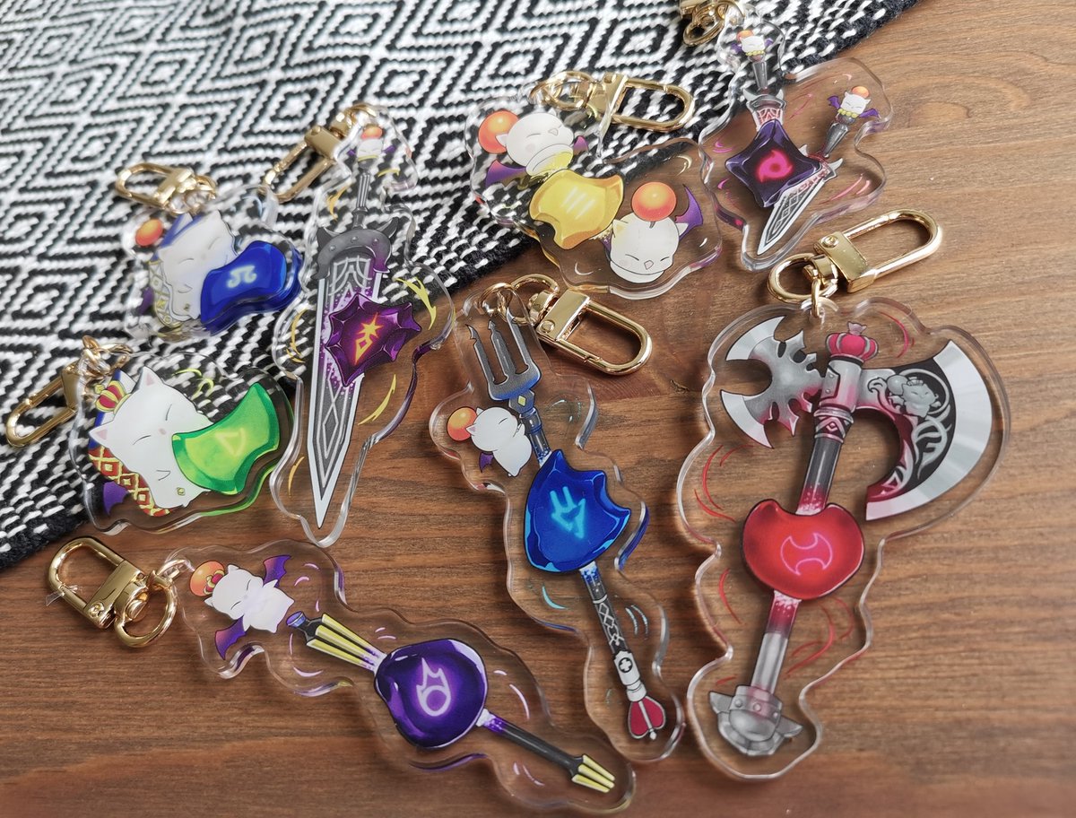 berrybooze_art's tweet image. *Pops up after months for a super late promo* but i'll be at @HanamiMkt tomorrow with @saltska_rants @Haurchefent @ff14_alphi and @AthenaWX yay!

The moogle weapon charms are a Part 1 because of uh. Time constraints..