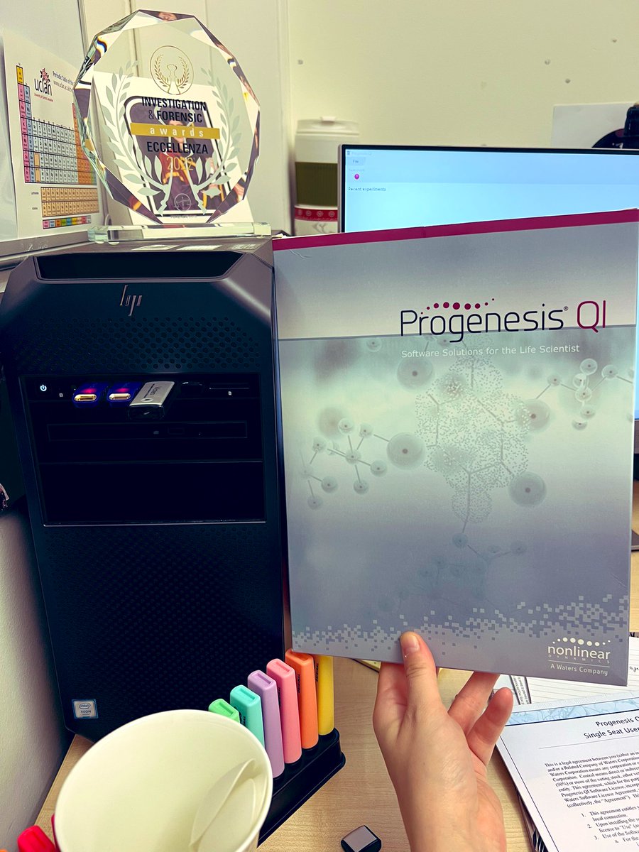SnowEmi's tweet photo. Why just having one #waters #progenesis dongle, when you can have two?? Welcome to Progenesis QI, that is now joining the little brother Progenesis QI-P! Overly excited to start run some proper #metabolomics analyses!! @AndreaBonicell1 #ScienceTwitter #nerd https://t.co/JNIlDkma6a
