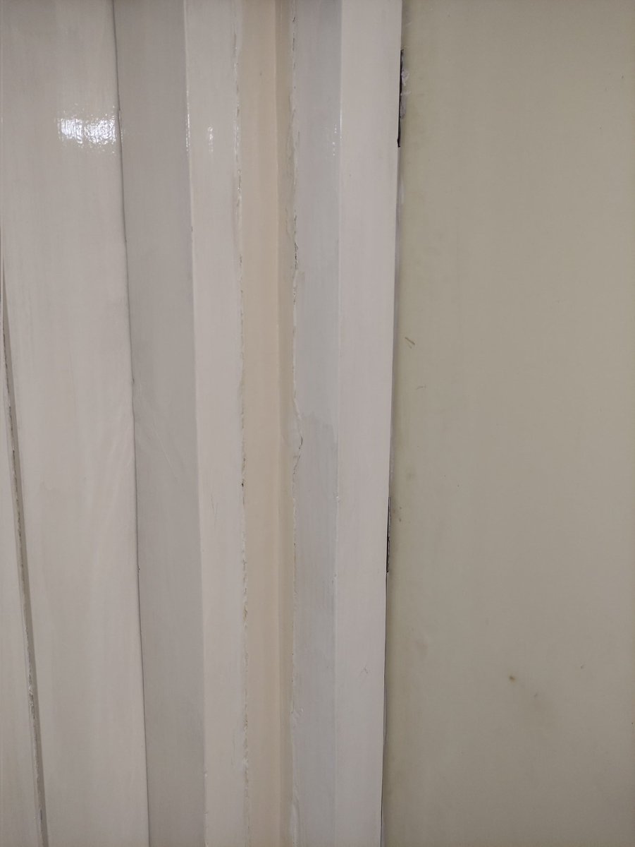 Invncible's tweet photo. @asianpaints great mistake to trust your service. No putty while painting a ply board, false ceiling finish full of undulations, door frame edges all broken, painting over uncleaned windows, overall disgusting service. Refer below for pictures. https://t.co/B9hNgMdIjH
