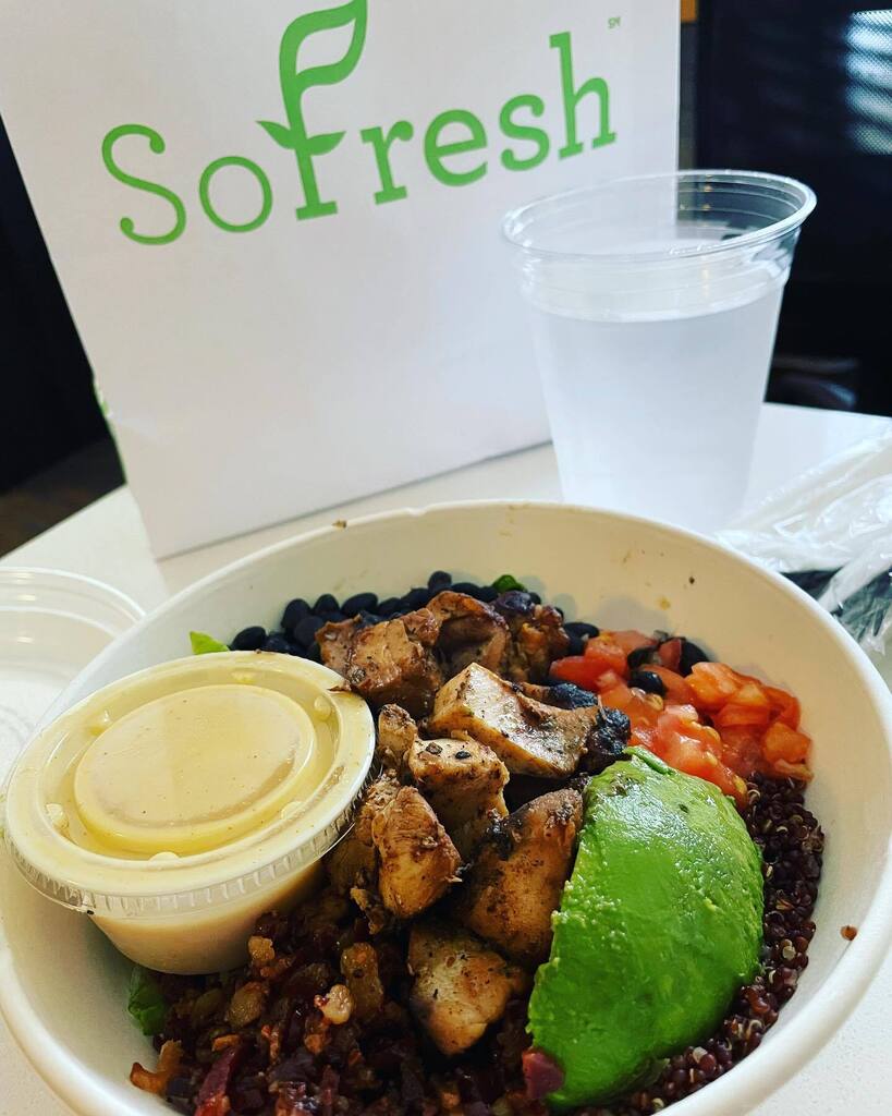 ctrlalthi's tweet image. #SoFresh #bowls #healthy #CaliBowl #Tampa #FL #Florida #PardonMyFresh #welovesofresh @welovesofresh 🌱🍃 instagr.am/p/CpCyMz3LIZD/