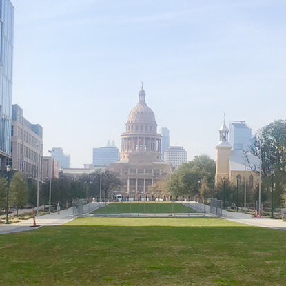 Happy Friday! Exciting news, the mall between the Capitol and the Bullock Museum is now completely open! Lots of neat things to check out. It looks like they are still finishing up some of the artwork, but it's a beautiful space.

#texascapitolgiftshop #planavisit #texascapitol