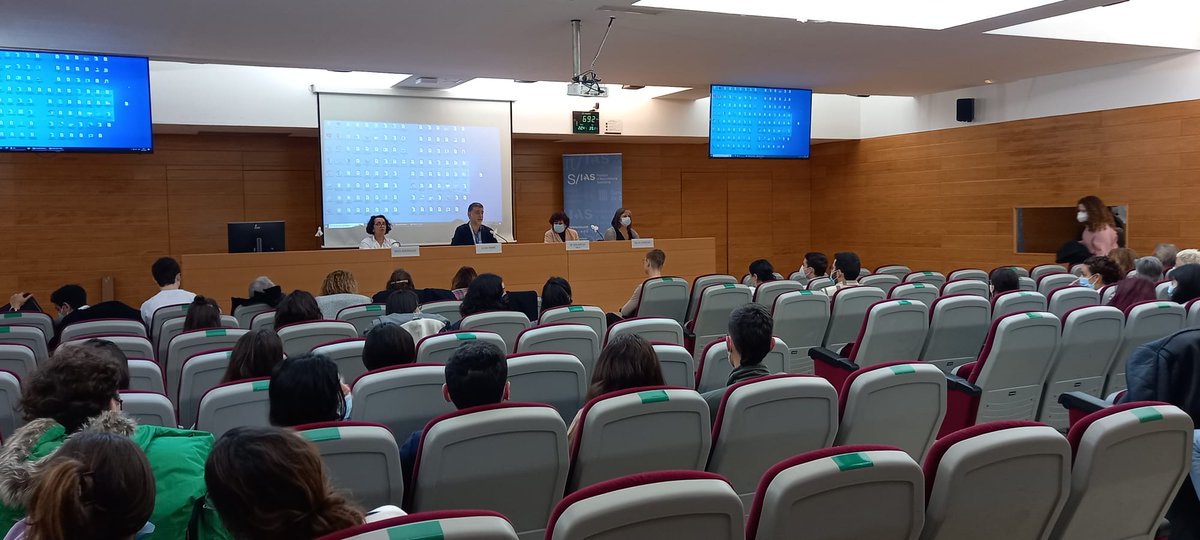iasgirona's tweet photo. Molt bona, la jornada d'avui sobre la malaltia de #Huntington en què experts de #Neurologia de l'#hSantaCaterina i @hTrueta han tractat el diagnòstic, símptomes i tractament. I investigadors del grup #TargetsLab @UdGRecerca han exposat les línies de recerca en desenvolupament https://t.co/6tG0OFc52r