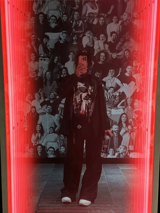 hi twitter i&rsquo;m taking a social media mental health break. u can still enjoy the hundreds of vids and