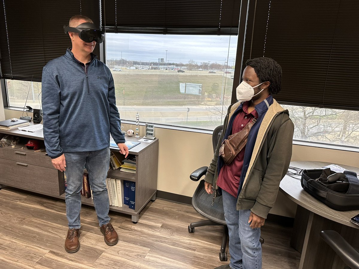 SPiltz's tweet image. .@AC0793 from @NWSShreveport showing @imnotycobb at @NWStulsa the virtual reality capability he is developing for weather and flood outreach and analysis.   #wxtwitter #waycool