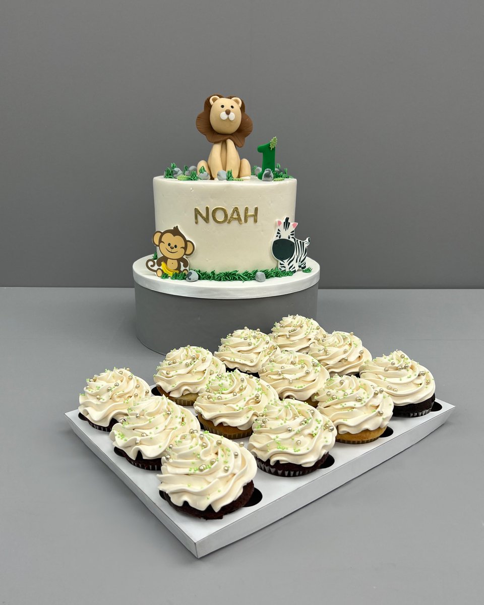 JustTemptations's tweet photo. Custom cake with matching cupcakes for Noah’s 1st birthday! 🍰🦁🧁

#justtemptations #toronto #mississauga #brampton #vaughan #customcake #yyzeats #cupcakes #dessert https://t.co/GhyL3j1Ui4