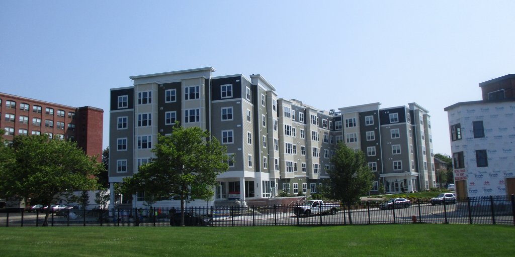 MassINC's tweet photo. #HDIP is MA's most efficient housing development program. Our updated analysis explains why the Legislature & Governor should clear the project backlog w/ a one-time allocation of funding and permanently increase the annual tax credit cap from $10M to $30M https://t.co/lAYTc7Kxjj https://t.co/jcqHxmvFVQ