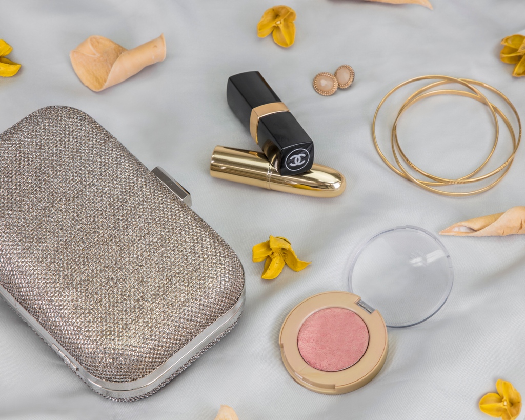 sarahxslr's tweet photo. Silky sweet styling for spring ๐.โ
โ
#freelancephotographer #productphotography #productstyling #flatlay #studio #studiophotography โ #creativedirection #photographytips #productstylist #brandimages #njphotographer #newjerseyphotographer #creativeprocess #colorstory https://t.co/7PwDdzzrtR