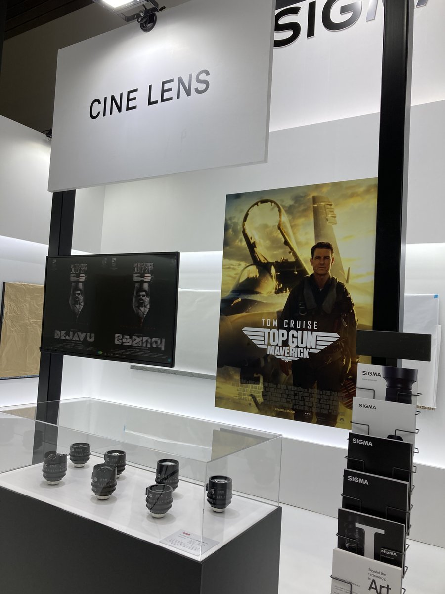 Sigma_Japan's tweet image. 【シネレンズ体験コーナー】
新製品のFF High Speed Prime Line 65mm T1.5 FFを始めとした #SIGMACINE レンズ各種を、シネマカメラに装着してお試しいただけます。また特別仕様のFF High Speed Prime Lineが採用された映画『#トップガンマーヴェリック』に関連する展示も行っています。
#CPplus2023