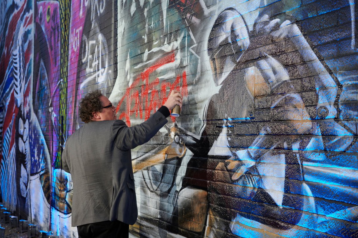 Star Wars UK tweet media