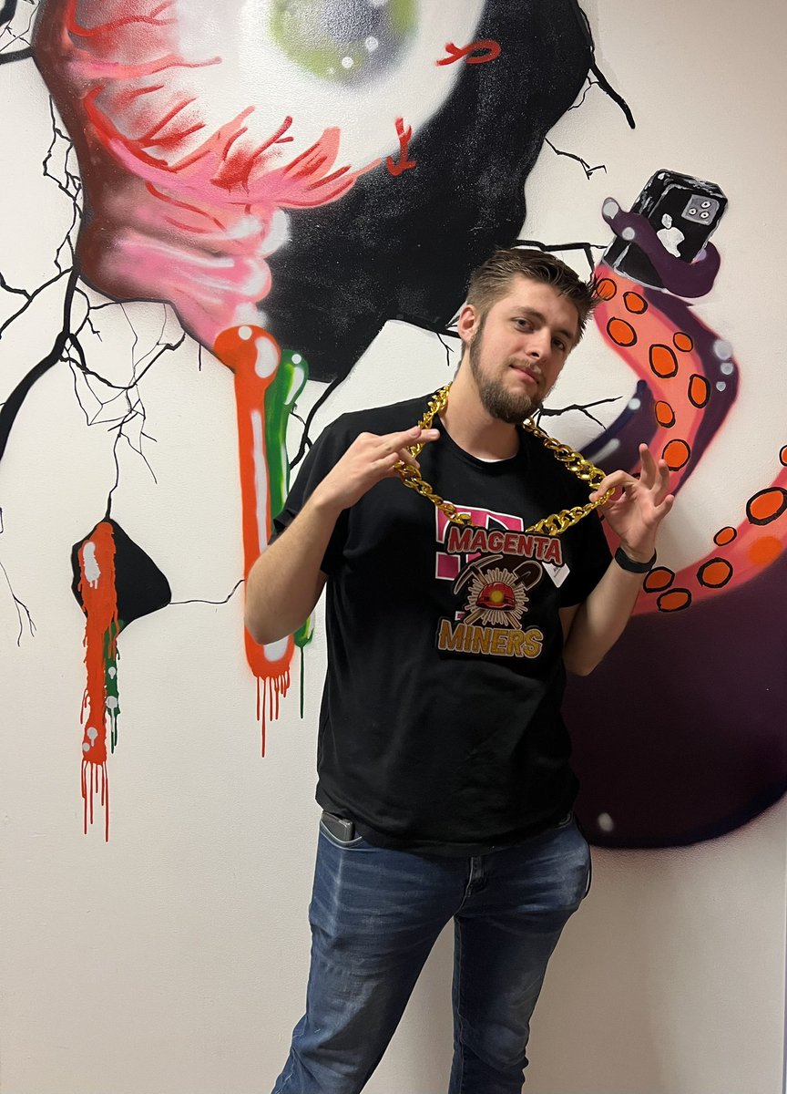 Shout out to Natalie and Angelo from our <a href="/WirelessVision/">Wireless Vision</a> Division and Lincoln store for consistently submitting great leads! <a href="/StrattonAdam/">Adam Stratton</a> <a href="/Bmcalis/">Brendan Mcalister</a> #HustleBox #TFB #MagentaMiners