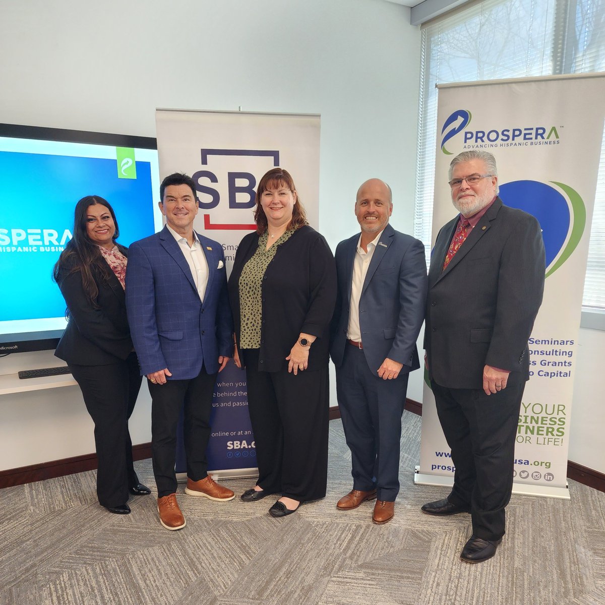 SBA_NorthFL's tweet photo. We are excited to have Regional Administrator @AllenThomas4ENC join us as we sign our Strategic Alliance Memorandum with @ProsperaUSA to bring SBA's resources to the Hispanic business communities across 3 states. @SBAgov @SBAsoutheast @SBA_Georgia @SBA_NC #SmallBusiness https://t.co/6XOOwNI9Iv